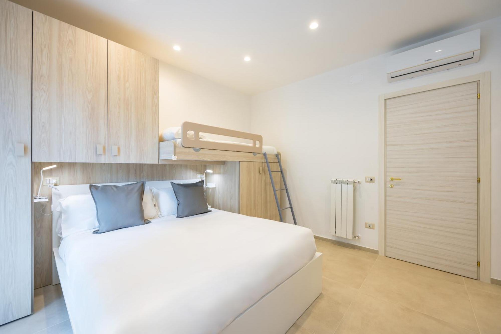 Montesanto View Rooms By Wonderful Italy Naples Exterior photo